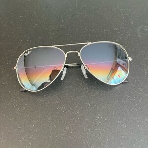 Ray-Ban Aviator Sunglasses with Gradient Lenses